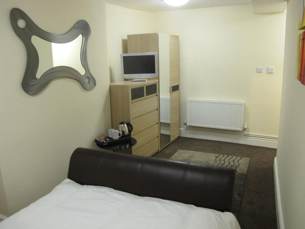 Hotel The Station 2*