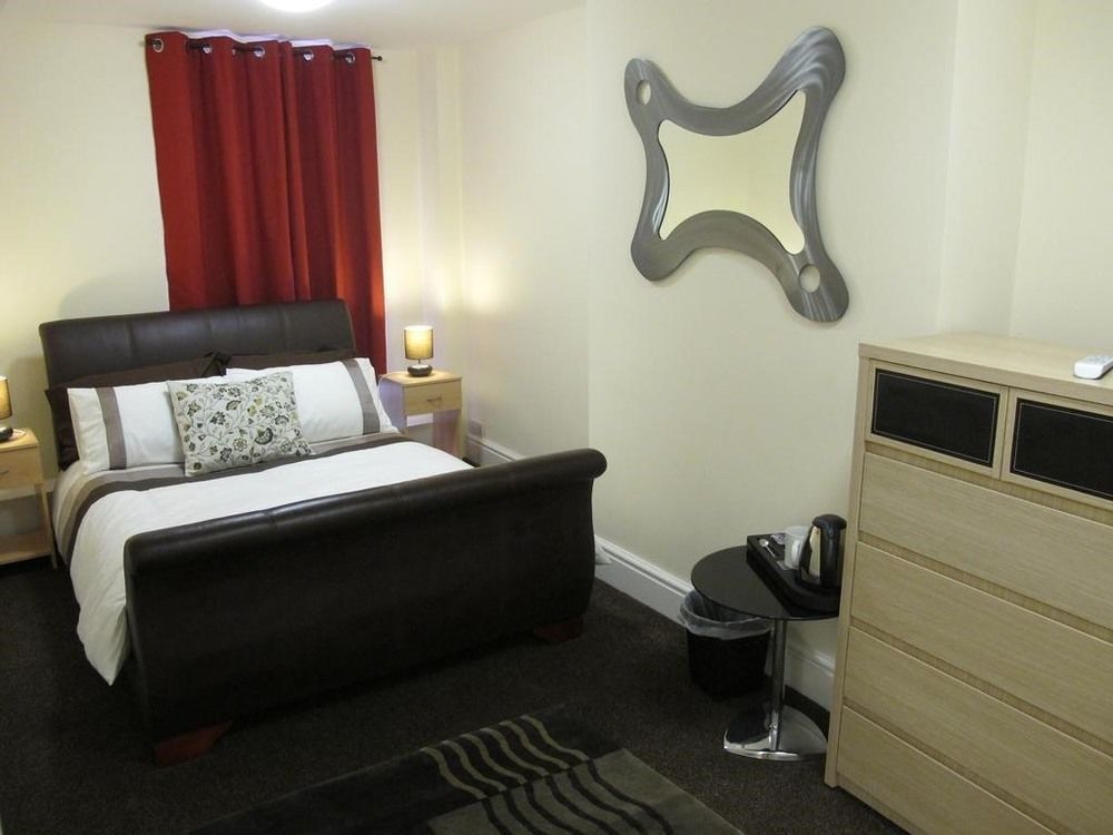 The Station Hotel 2*